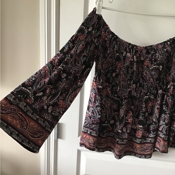 Womens Exhilaration Off the shoulder top - Picture 2 of 4